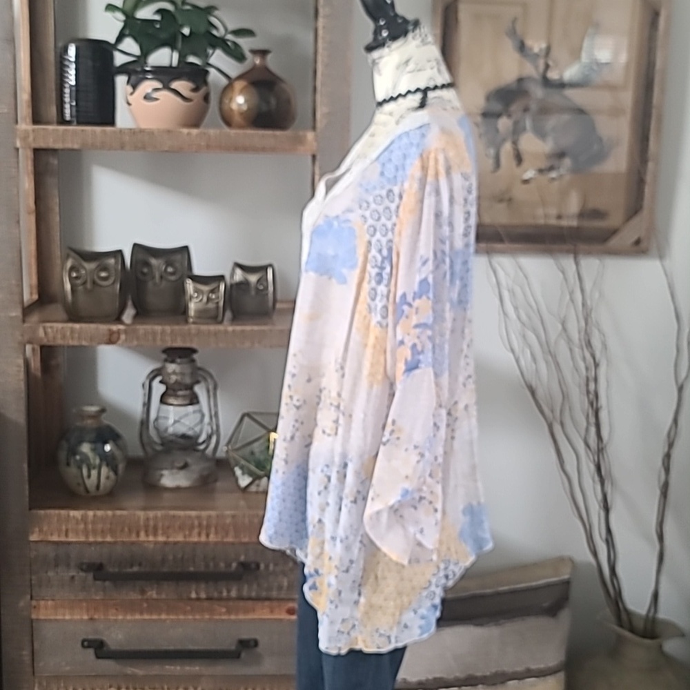 Zac & Rachel Blue and Yellow Lace-Trim Tunic Top - Picture 5 of 8